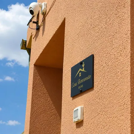 Residenza Benvenuto Cellini Hébergement de vacances *